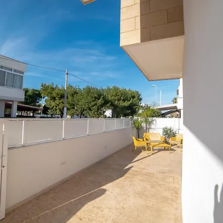 Levante - & Jacuzzi Appartement Torre Santa Sabina