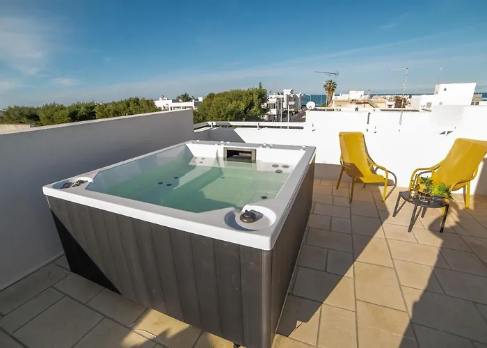 Levante - & Jacuzzi * Torre Santa Sabina